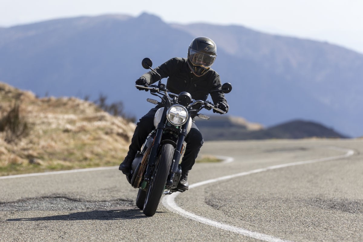 Royal Enfield Bear 650, la scrambler con 48 CV e un prezzo da urlo (ed è fatta dannatamente bene) +VIDEO+